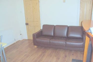 6 bed house, Markenfield rd, City centre, Guildford, GU14PD - Image 10